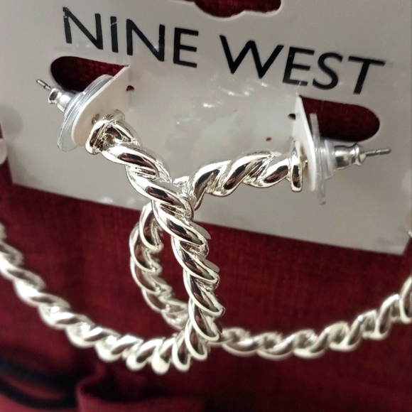 NEW Nine West stainless steel earrings silver 2"L - Picture 3 of 5